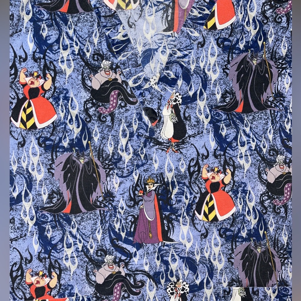 Snow White scrub top